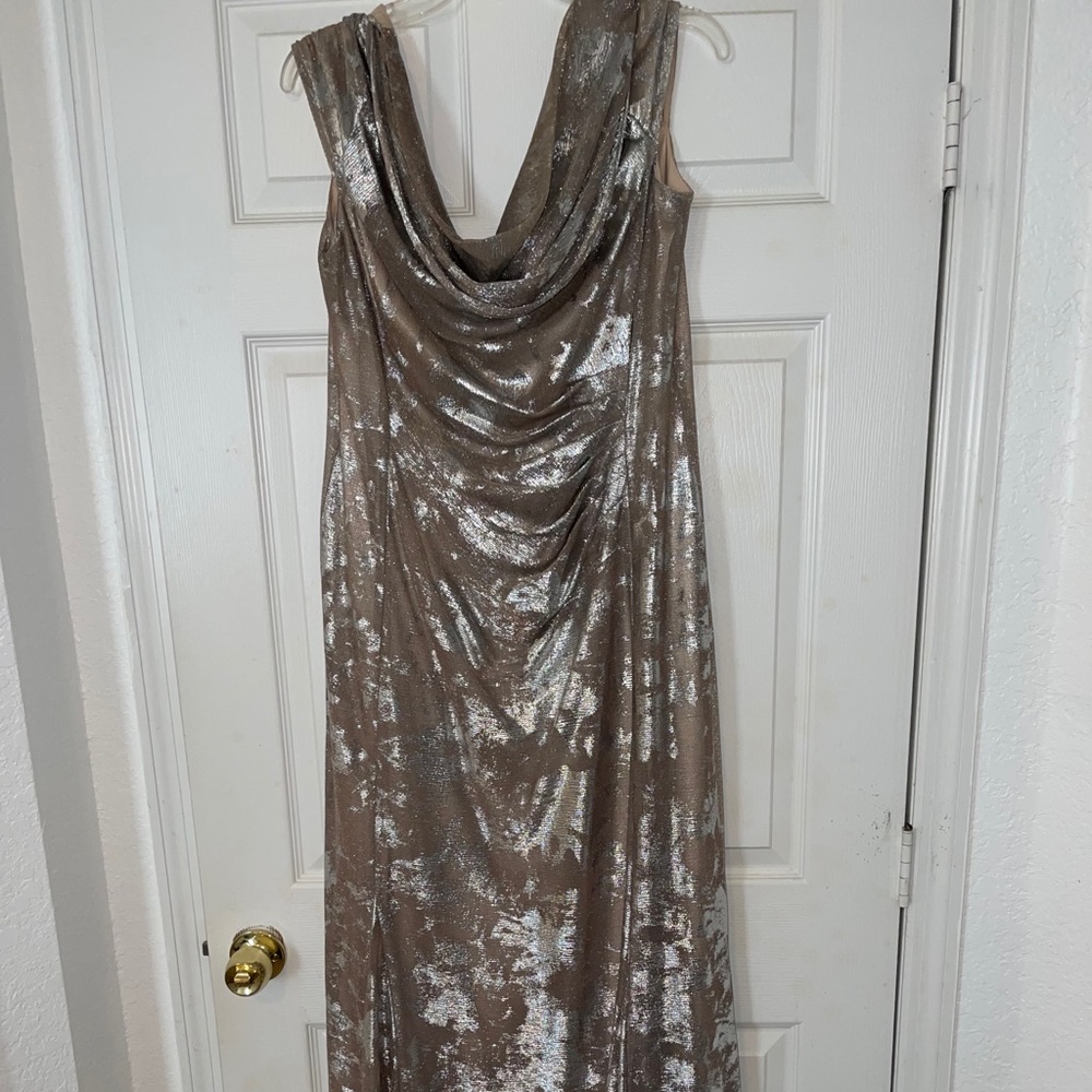 Tahari women’s dress